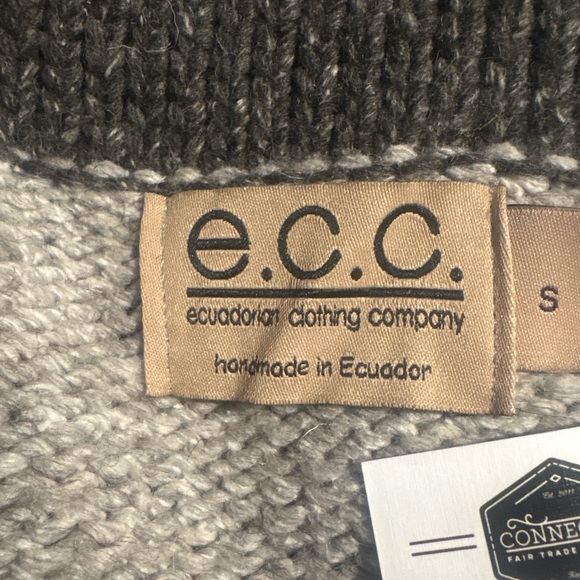 e.c.c. Ecuadorian Clothing Company Handmade in Ecuador Front Zip Sweater SMALL - Picture 7 of 14